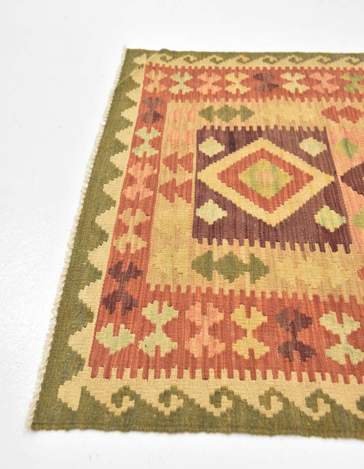 Detail image of  2' 6 x 4'  Hand Woven Kilim Maymana Wool Rug