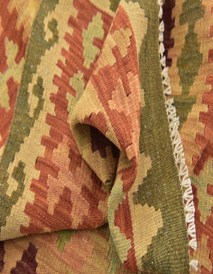 Detail image of  2' 6 x 4'  Hand Woven Kilim Maymana Wool Rug