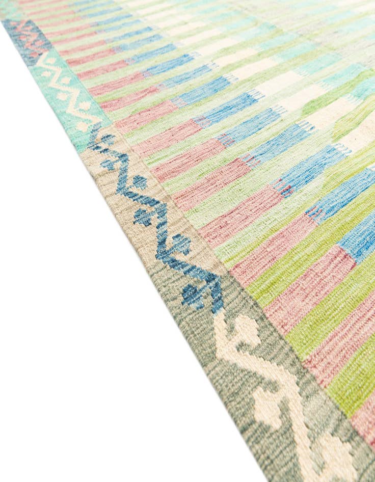 Detail image of  6' 5 x 9' 10  Hand Woven Kilim Modern Wool Rug