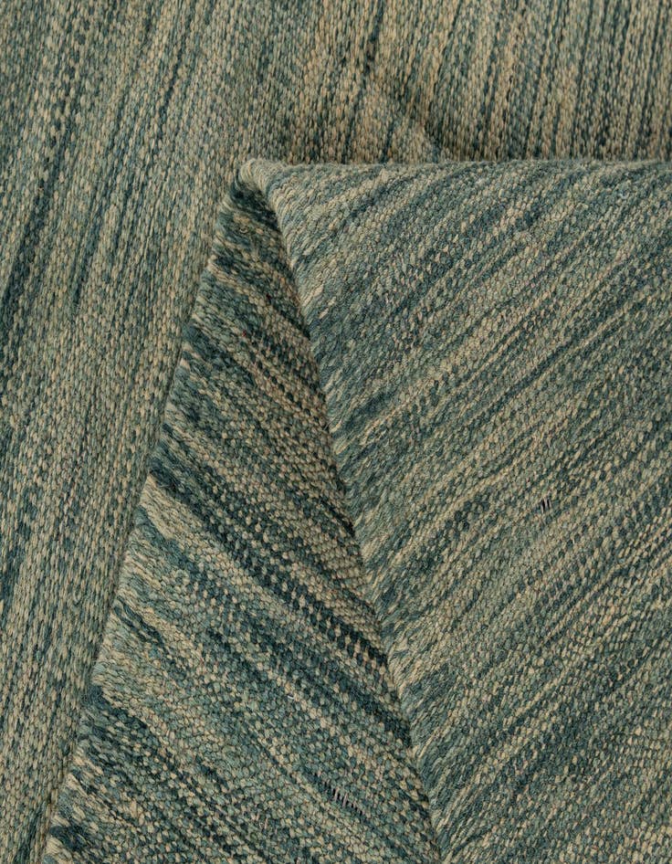 Detail image of  4' 9 x 6' 6  Hand Woven Kilim Modern Wool Rug