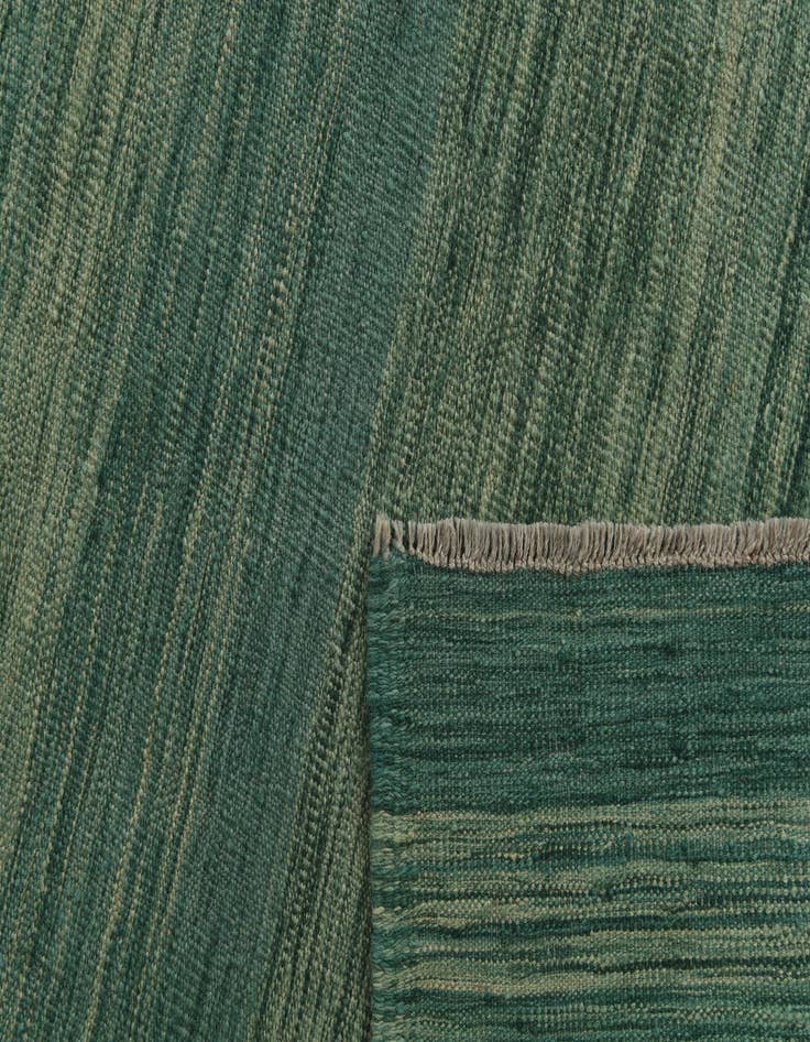 Detail image of  6' 6 x 9' 10  Hand Woven Kilim Modern Wool Rug