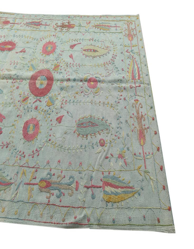 Detail image of  6' x 8'  Hand Woven Kilim Suzani Wool Rug