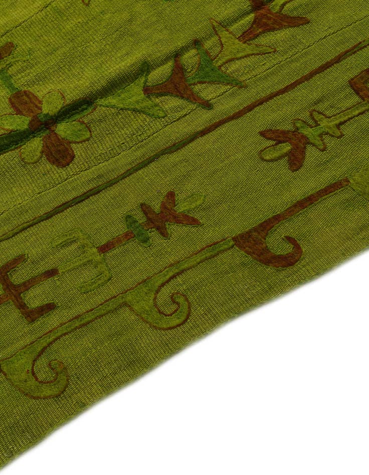 Detail image of  5' 7 x 7' 8  Hand Woven Kilim Suzani Wool Rug