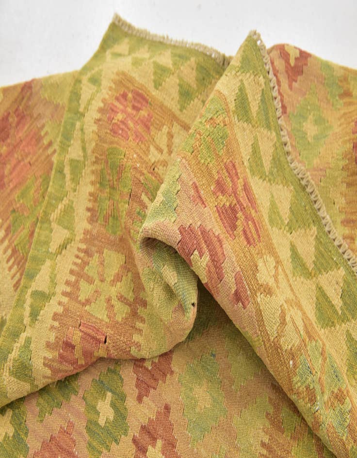 Detail image of  3' x 5' 2  Hand Woven Kilim Waziri Wool Rug