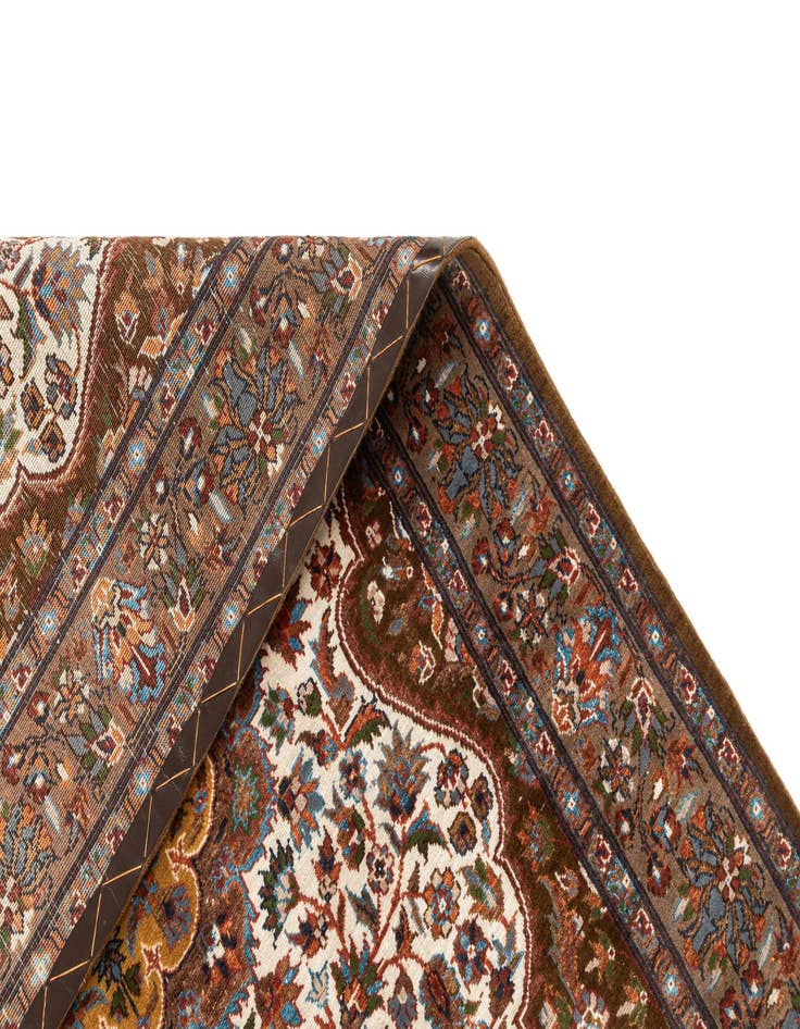 Detail image of  3' 8 x 6' 2 Lahour Rug