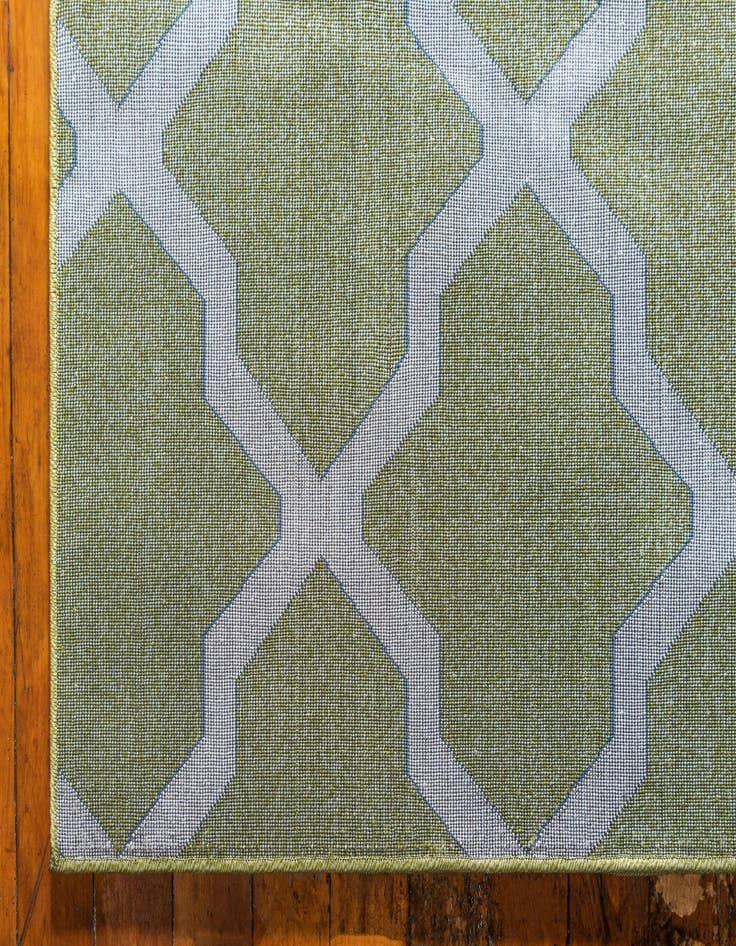 Detail image of 7' x 10' Lattice Rug