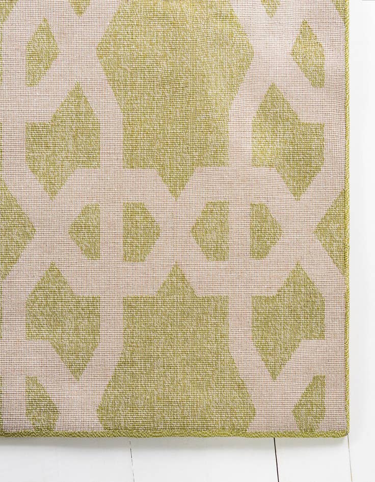Detail image of  7' x 10' Lattice Rug