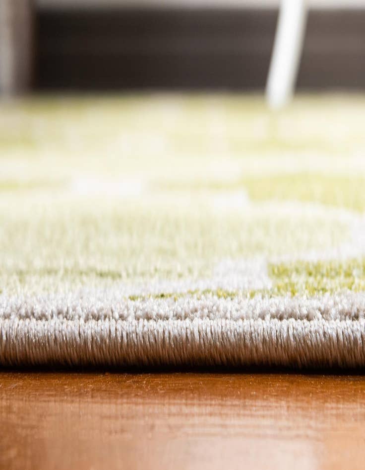 Detail image of  7' x 10' Lattice Rug