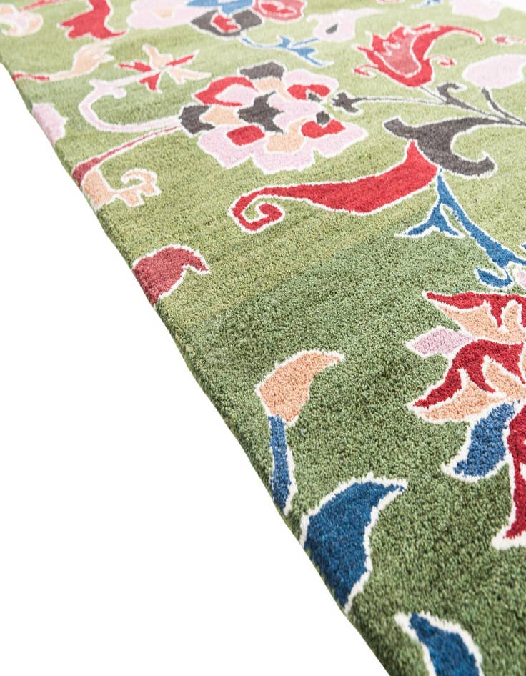 Detail image of  5' x 8' Luna Rug