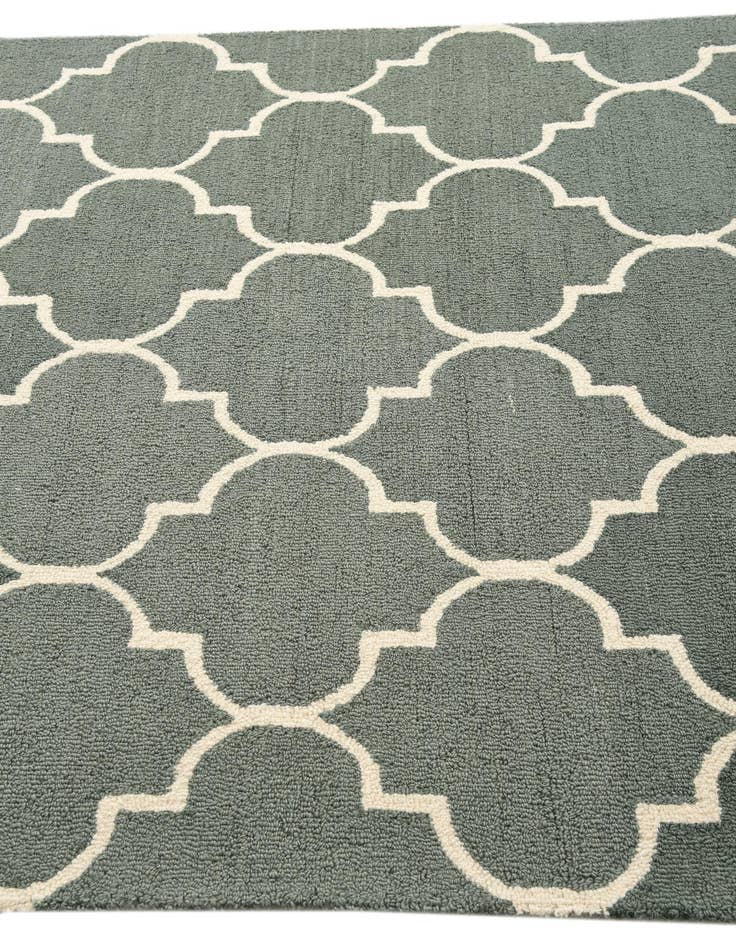 Detail image of  5' 2 x 8' 1 Luna Rug