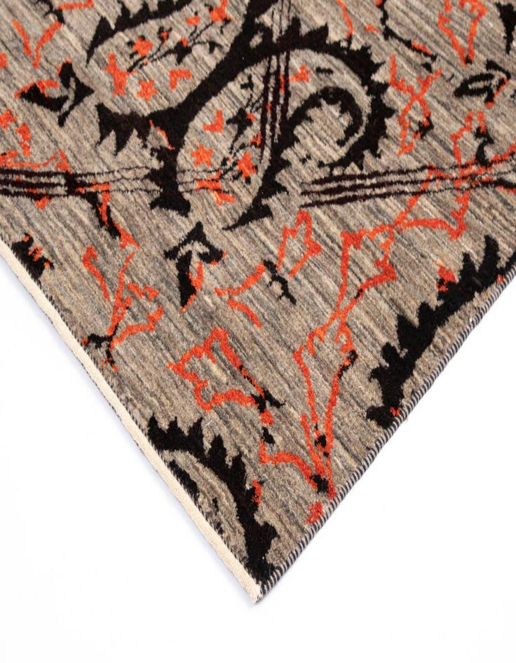 Detail image of  6' 11 x 9' 9 Luribaft Wool Rug