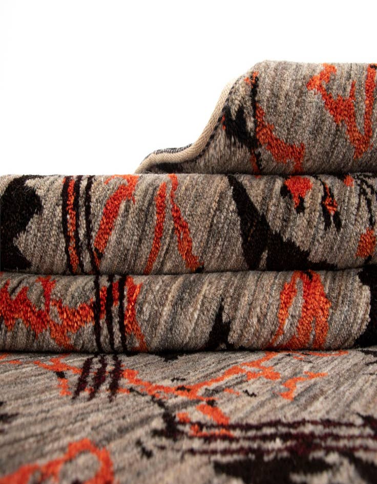 Detail image of  6' 11 x 9' 9 Luribaft Wool Rug