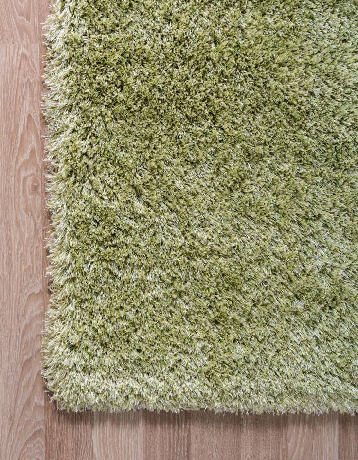 Detail image of 7' x 10' Luxury Solid Shag Rug