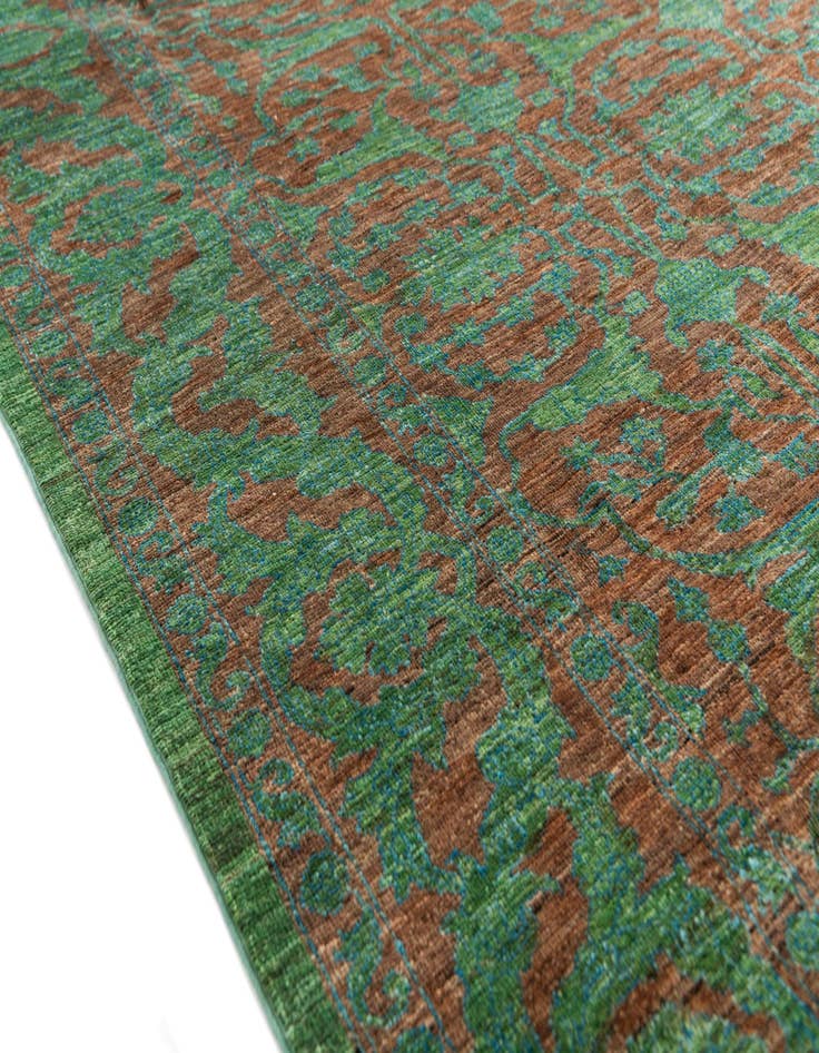 Detail image of  6' 8 x 9' 8  Hand Knotted Mamluk Ziegler Oriental Rug