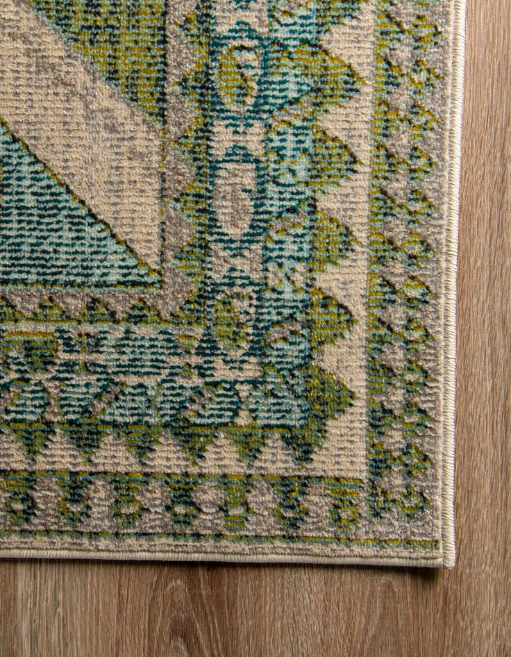 Detail image of  5' x 8'  Washable Mesa Rug