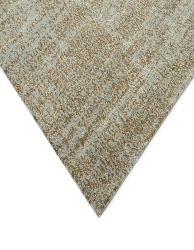 Detail image of  7' 7 x 9' 11 Modern Himalaya Wool Rug
