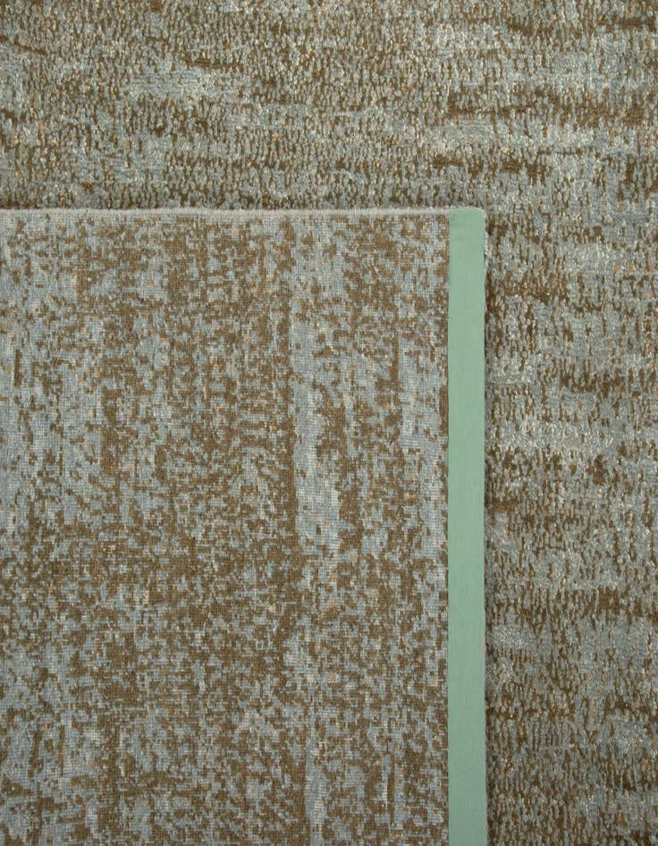 Detail image of  7' 7 x 9' 11 Modern Himalaya Wool Rug