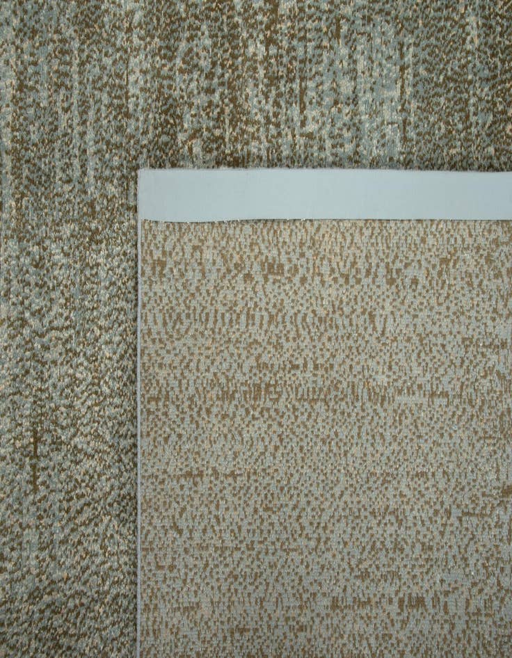 Detail image of  7' 7 x 9' 8 Modern Himalaya Wool Rug