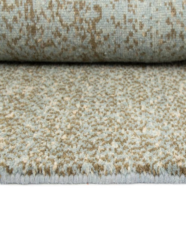 Detail image of  7' 7 x 9' 8 Modern Himalaya Wool Rug