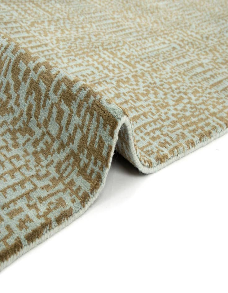 Detail image of  7' 7 x 10'  Hand Knotted Modern Himalaya Wool Rug