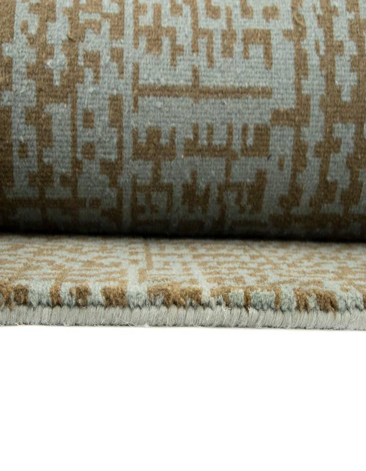 Detail image of  7' 7 x 10'  Hand Knotted Modern Himalaya Wool Rug