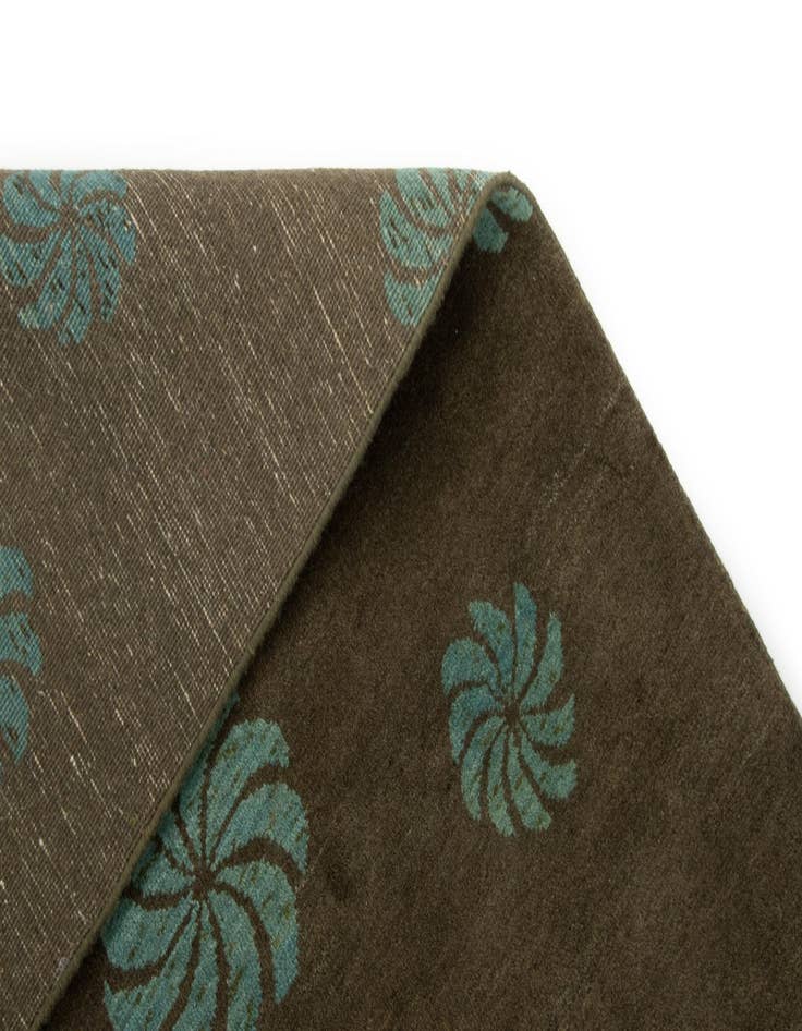 Detail image of 7' 10 x 9' 6 Hand Knotted Modern Manshu Wool Rug