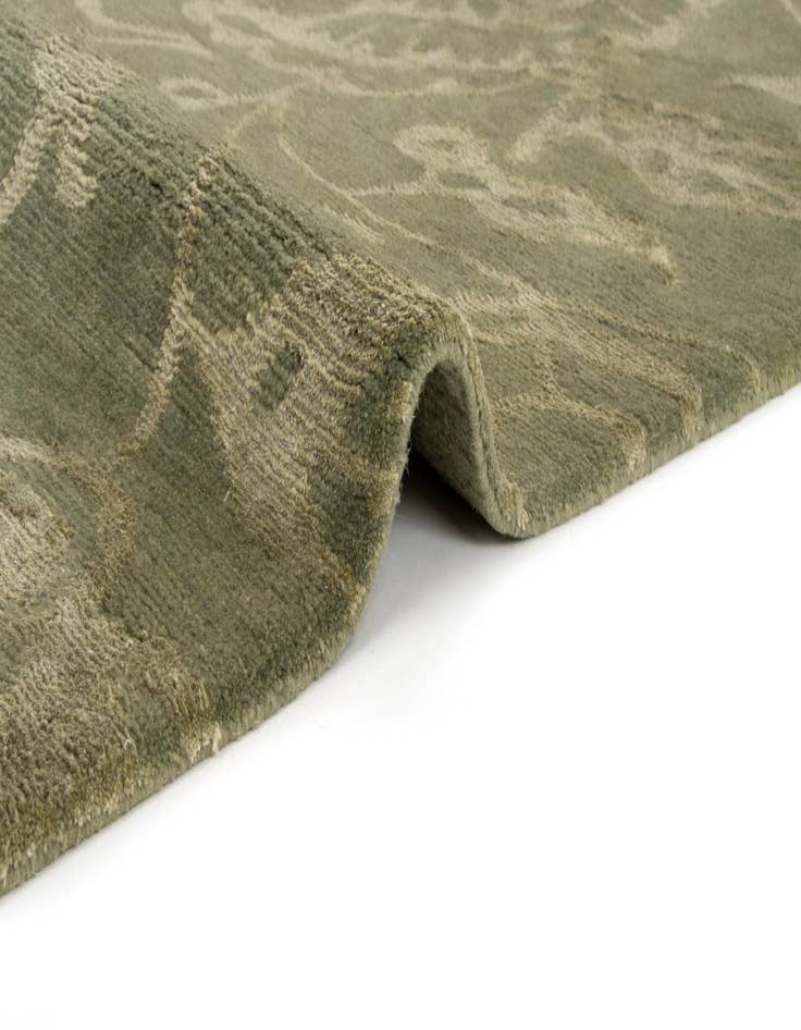 Detail image of  8' 4 x 9' 9 Modern Nehmo Wool Rug