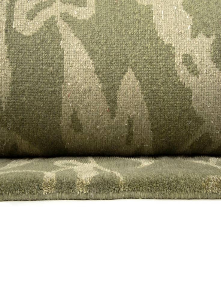 Detail image of  8' 4 x 9' 9 Modern Nehmo Wool Rug