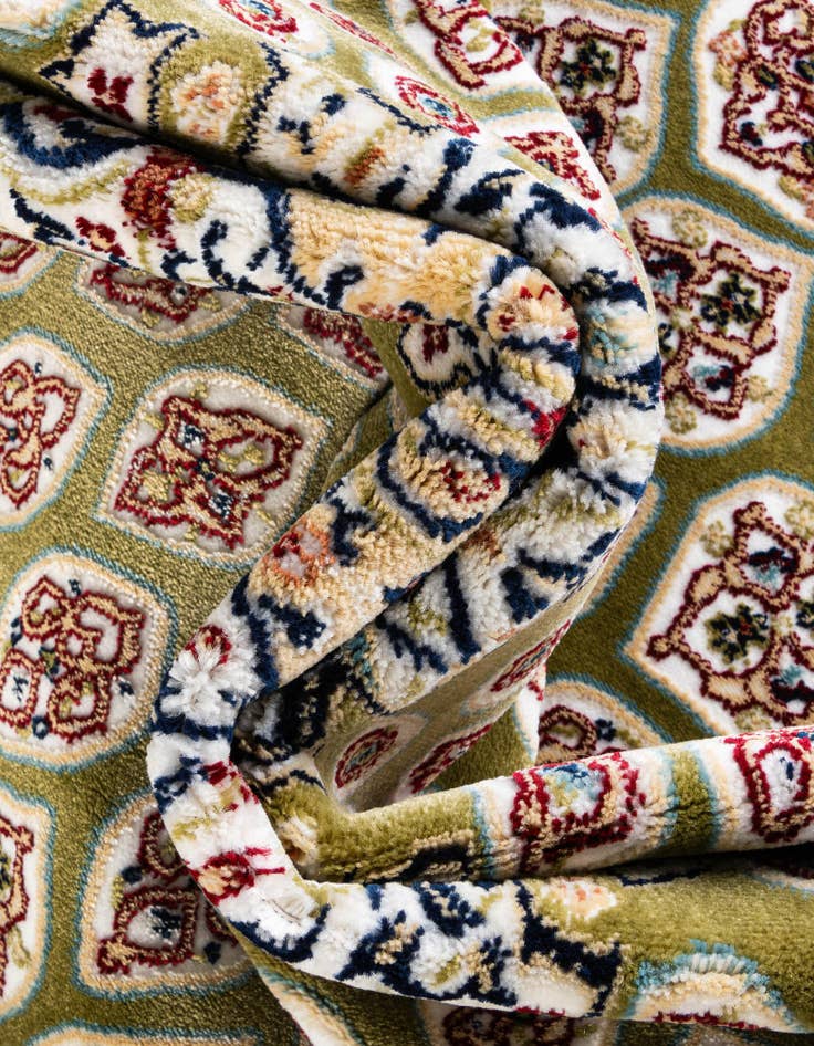 Detail image of  5' x 8' Nain Design Rug