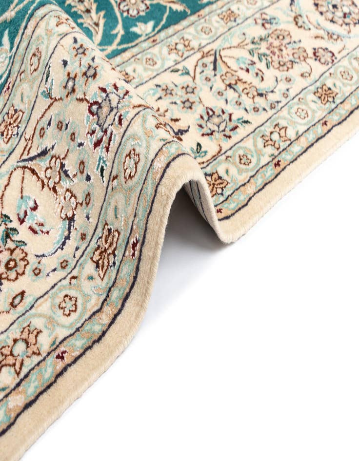 Detail image of  5' x 7' 6 Nain Rug