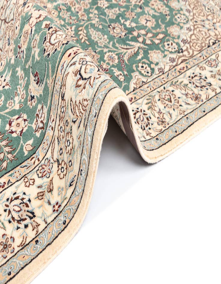 Detail image of  3' 9 x 5' 9 Nain Rug