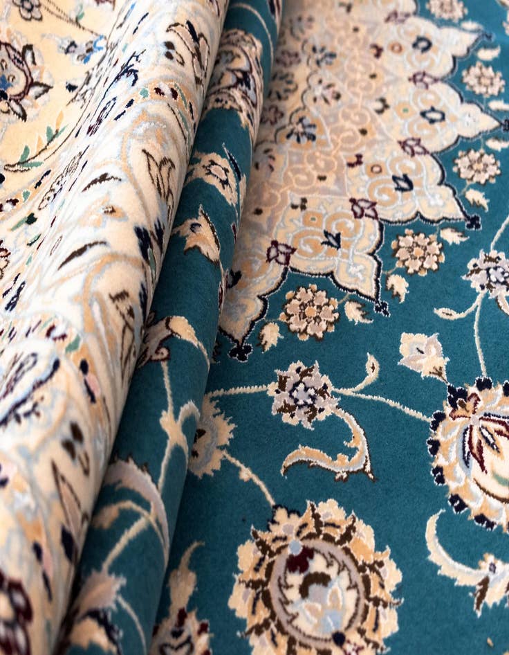 Detail image of  6' 9 x 10' 2 Nain Rug