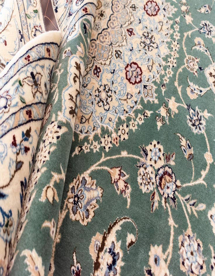 Detail image of  6' 8 x 10' 2 Nain Rug