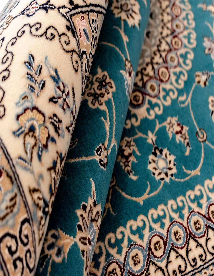 Detail image of  4' 3 x 6' 6 Nain Rug