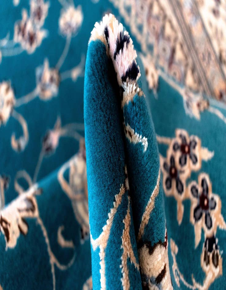 Detail image of  4' 3 x 6' 1 Nain Rug