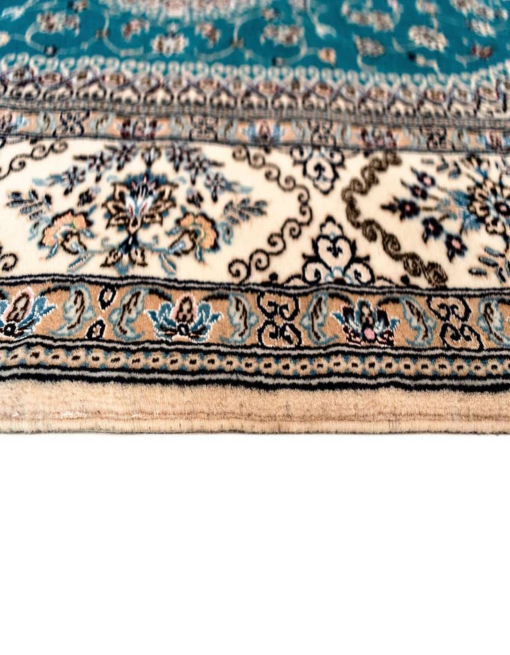 Detail image of  4' 3 x 6' 5 Nain Rug