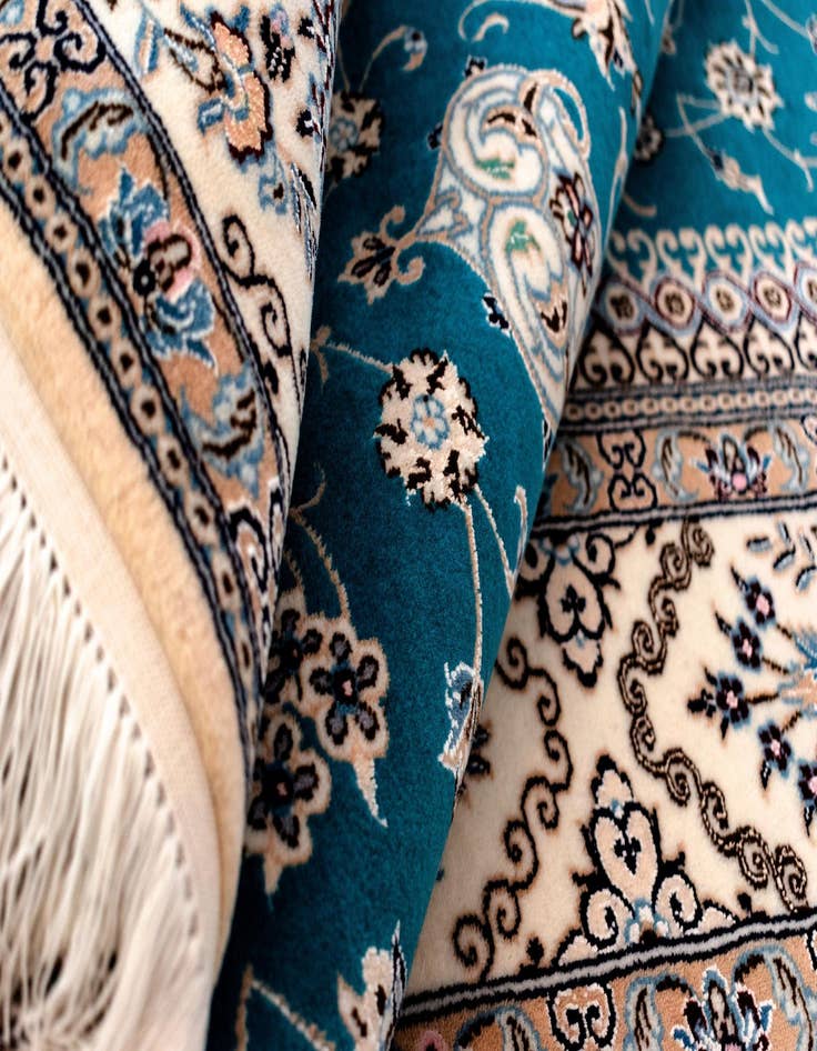 Detail image of  4' 3 x 6' 5 Nain Rug