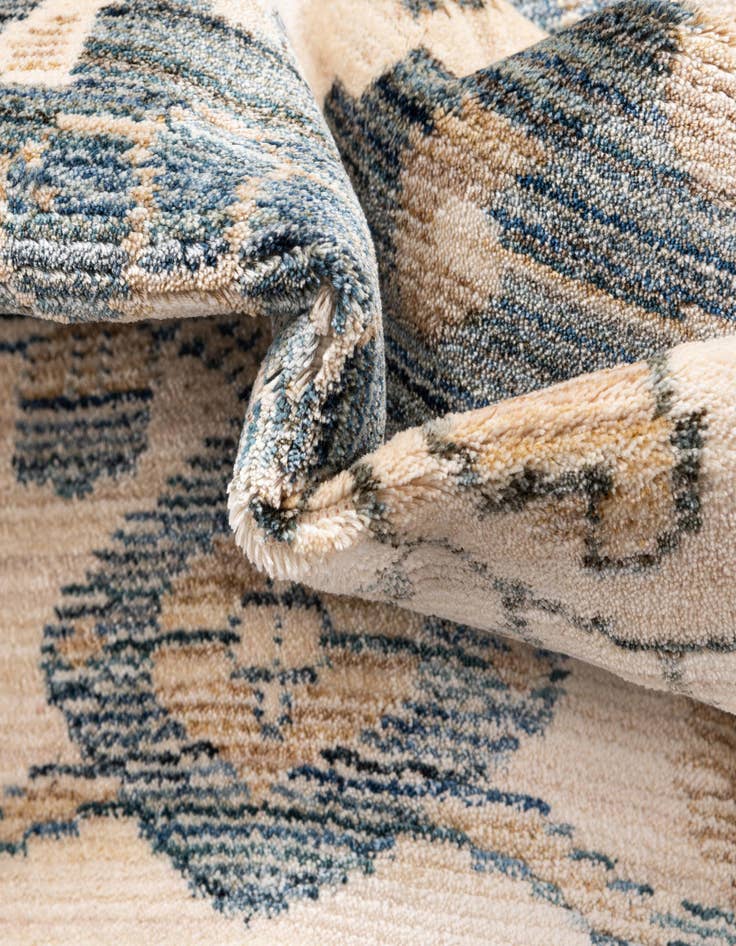 Detail image of  7' 10 x 10' 10 Noble Rug