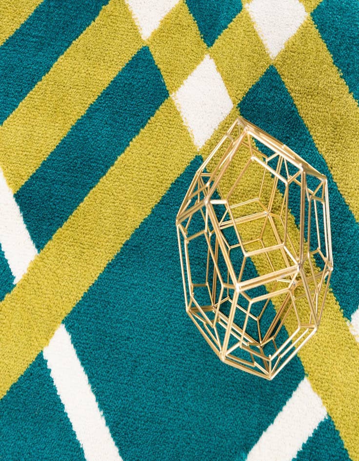 Detail image of Jane Seymour 4' x 6' Open Hearts Rug