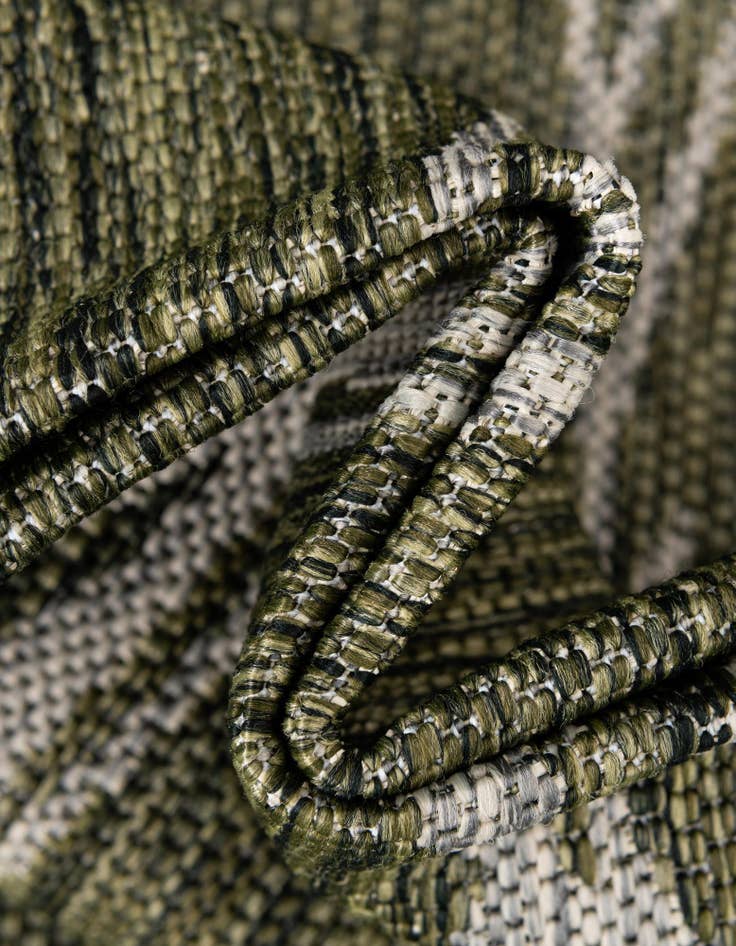 Detail image of  5' 3 x 8'  Washable Botanical Indoor / Outdoor Rug