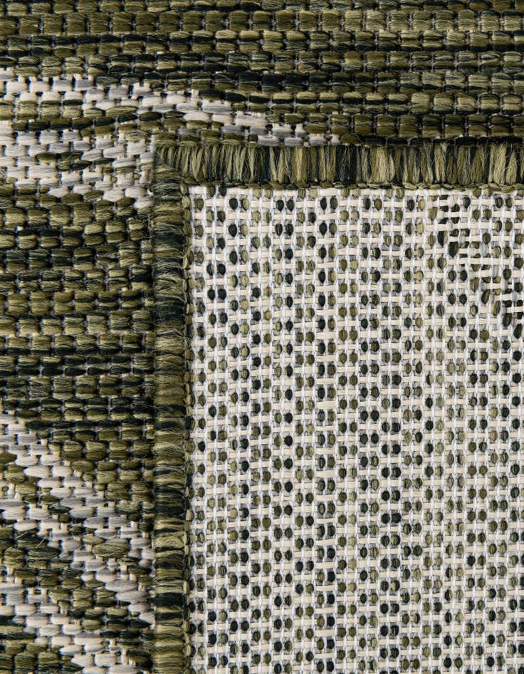 Detail image of  5' 3 x 8'  Washable Botanical Indoor / Outdoor Rug