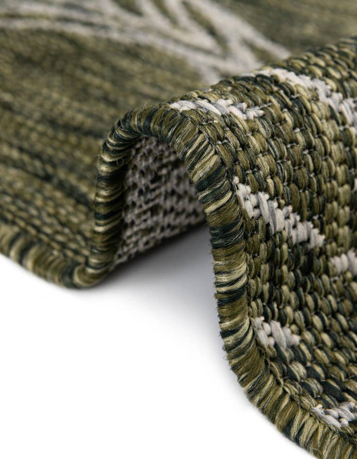 Detail image of  5' 3 x 8'  Washable Botanical Indoor / Outdoor Rug