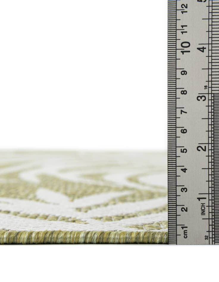 Detail image of  7' x 10'  Washable Botanical Indoor / Outdoor Rug