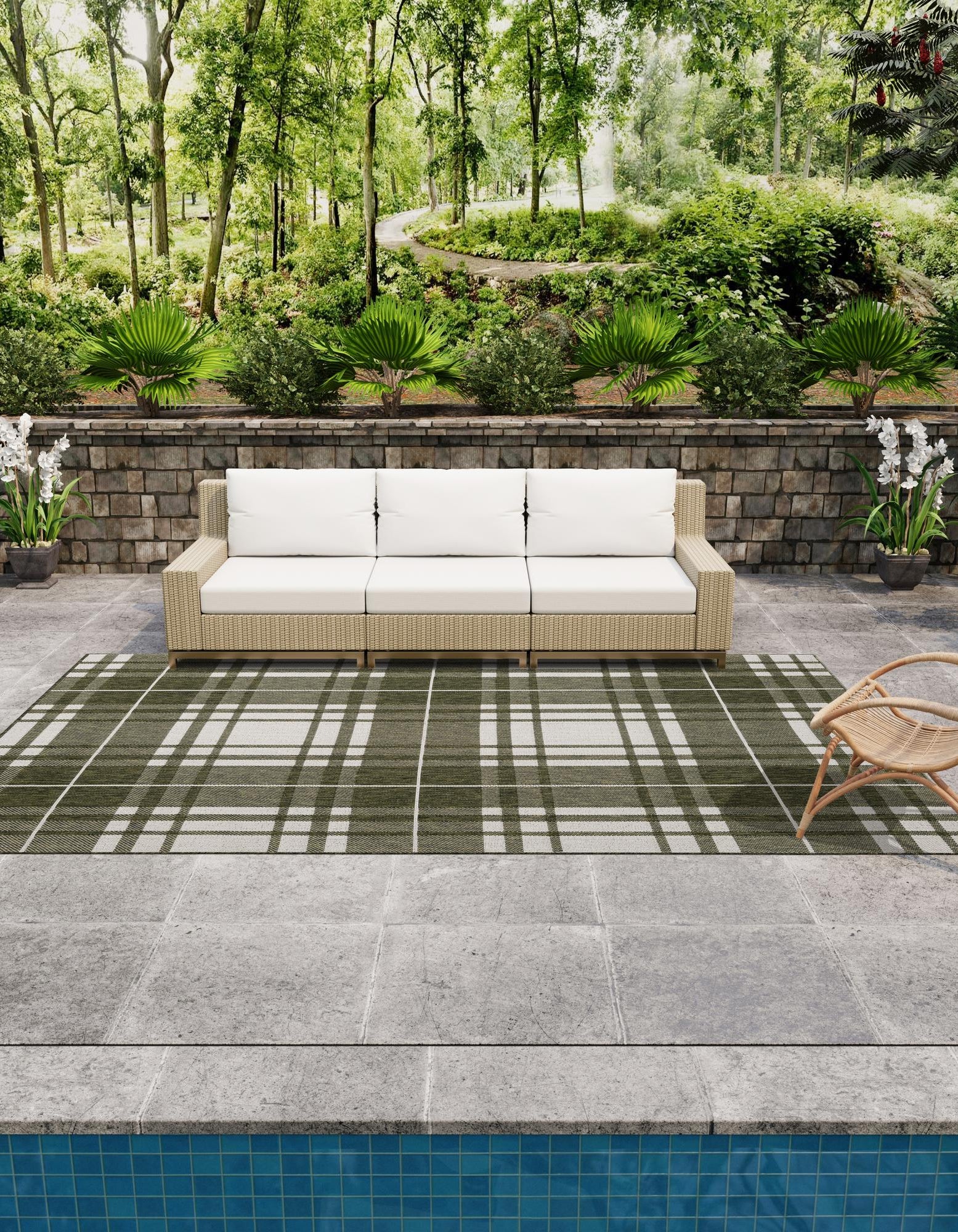 Green 2' x 3' Checkered Indoor / Outdoor Rug | Rugs.com