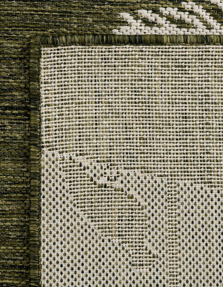 Detail image of  4' x 6'  Washable Holiday Indoor / Outdoor Rug