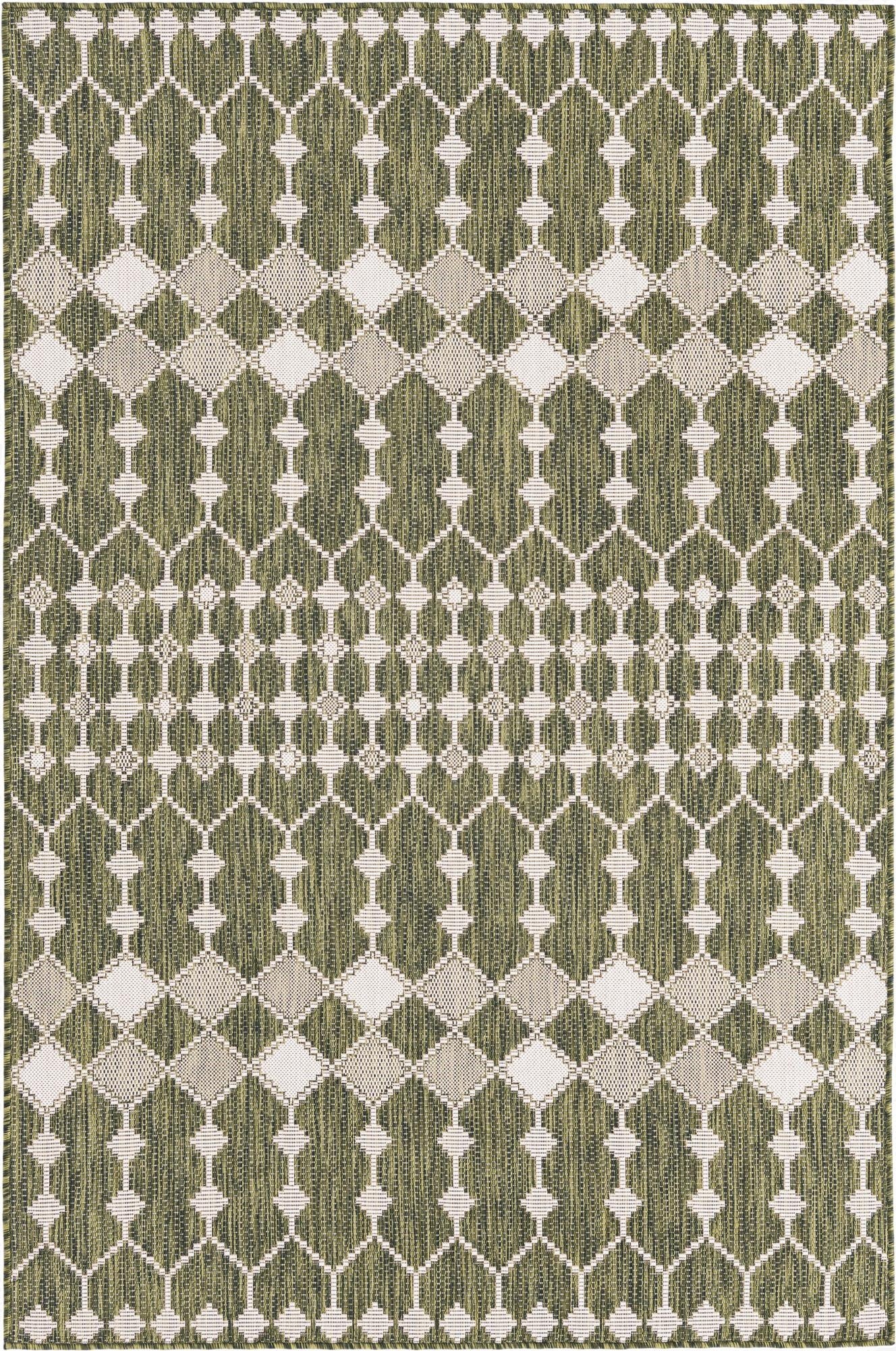  5' 3 x 8'  Washable Lattice Indoor / Outdoor Rug