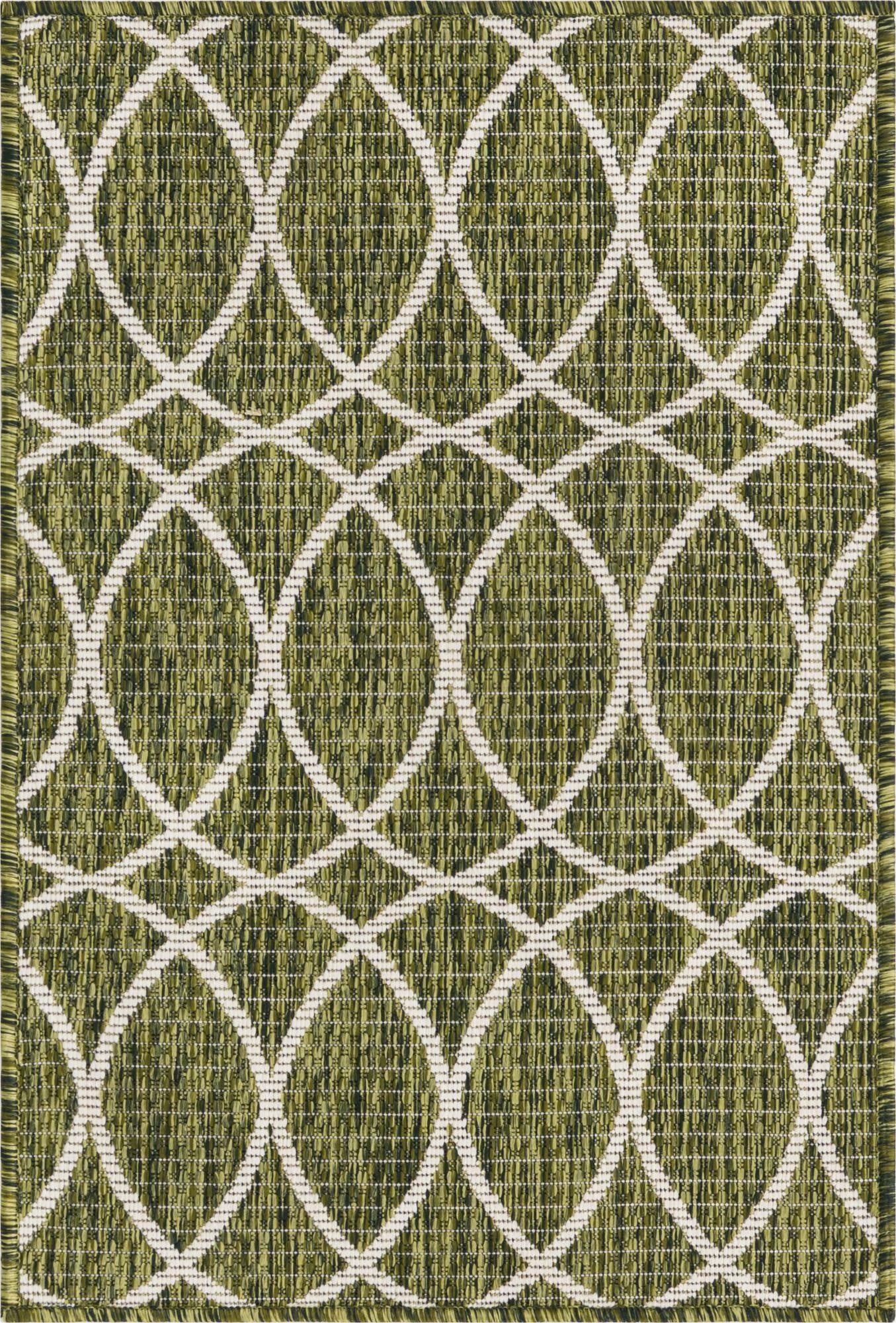  2' x 3'  Washable Lattice Indoor / Outdoor Rug