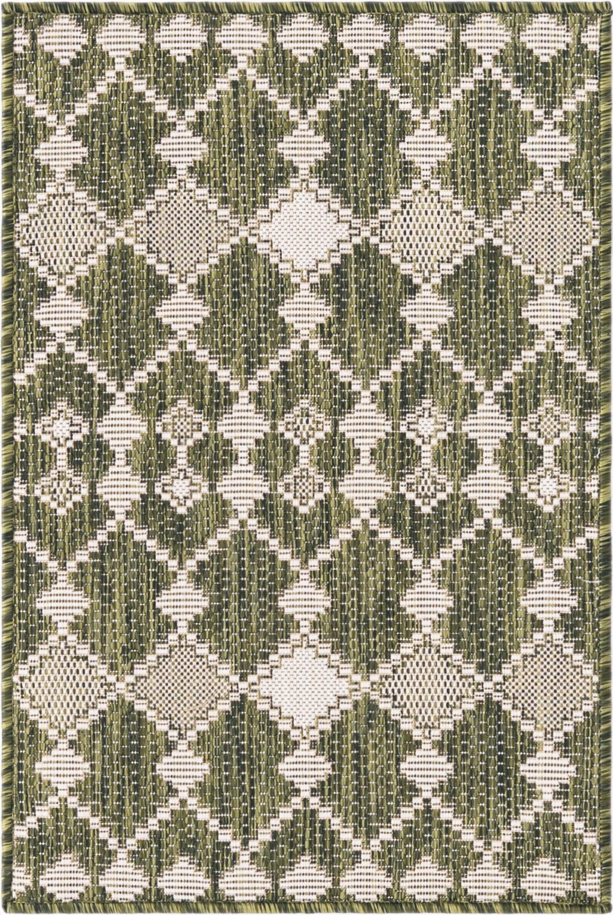  2' x 3'  Washable Lattice Indoor / Outdoor Rug