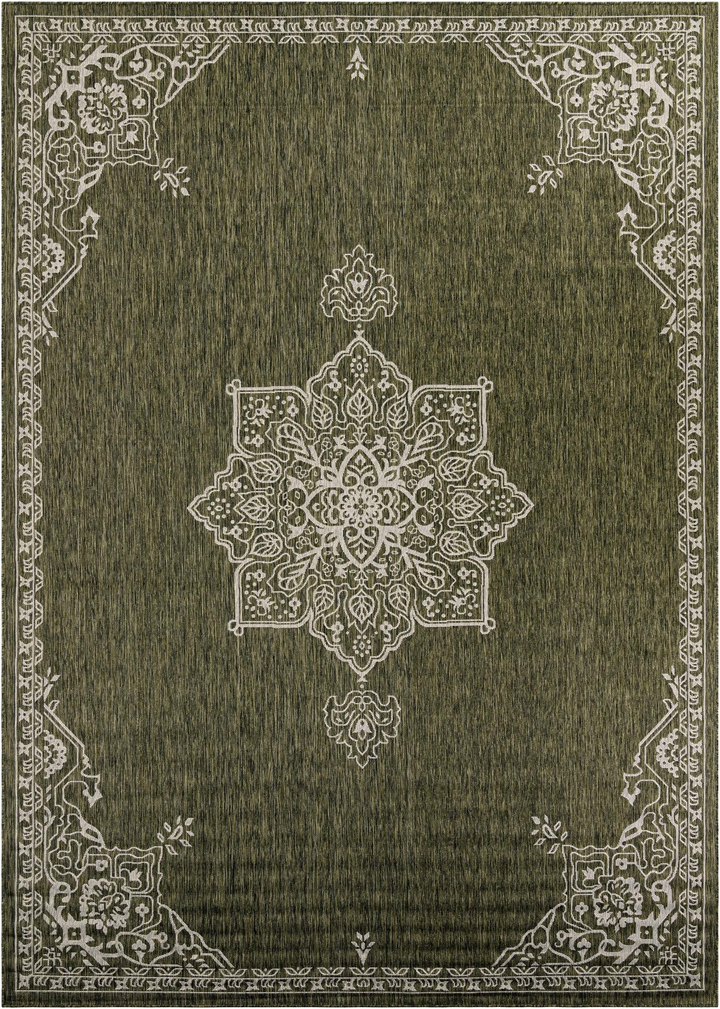 10' x 14'  Washable Traditional Indoor / Outdoor Rug