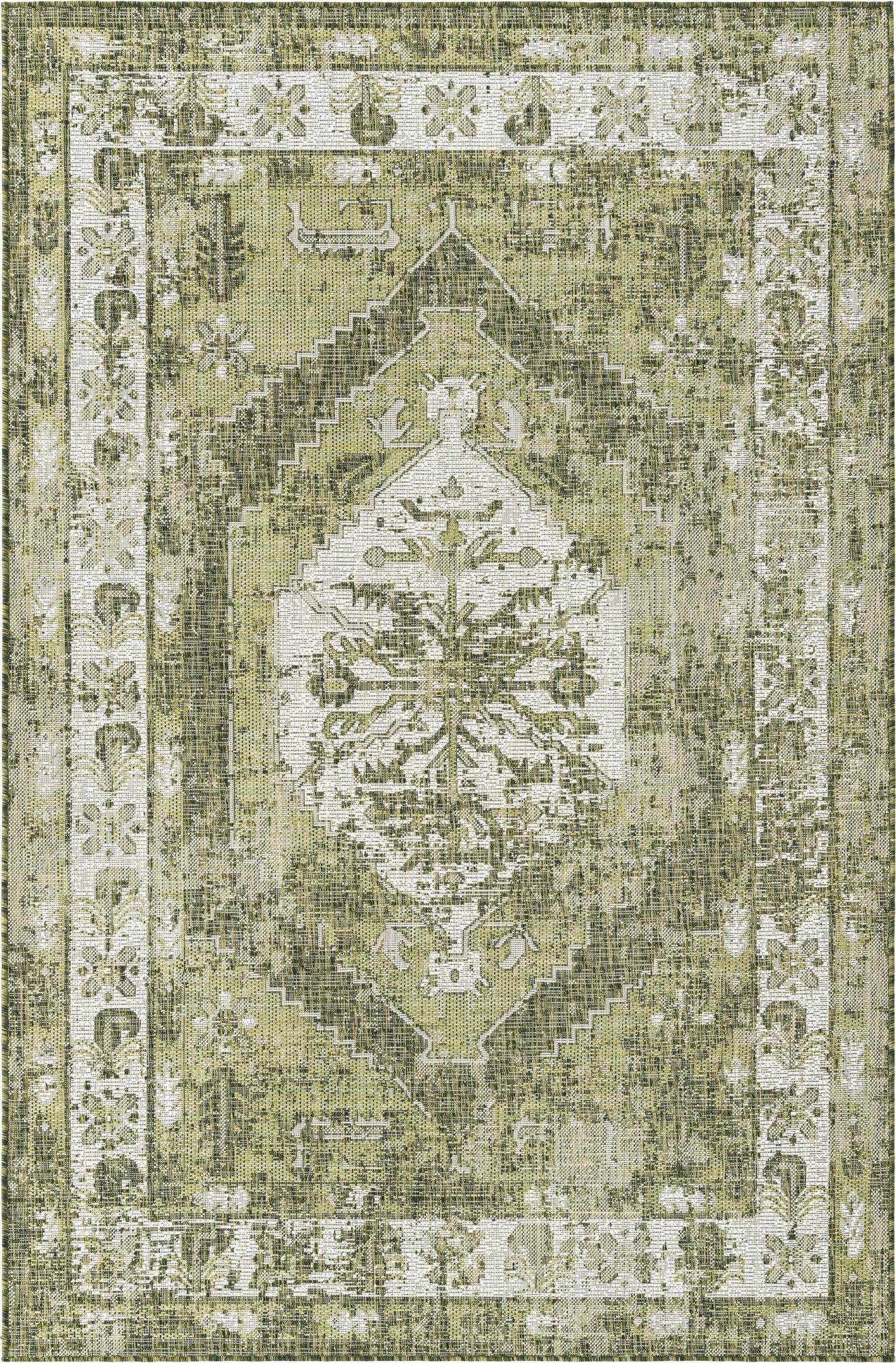  5' 3 x 8'  Washable Traditional Indoor / Outdoor Rug